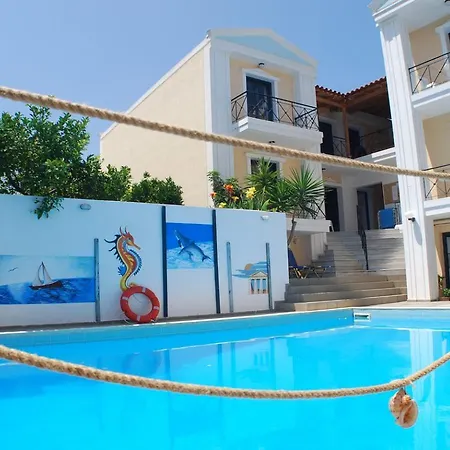 In Agiapelagia For 3 Pers - Crete