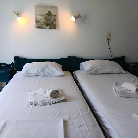 In Agiapelagia For 3 Pers - Crete Apartman *